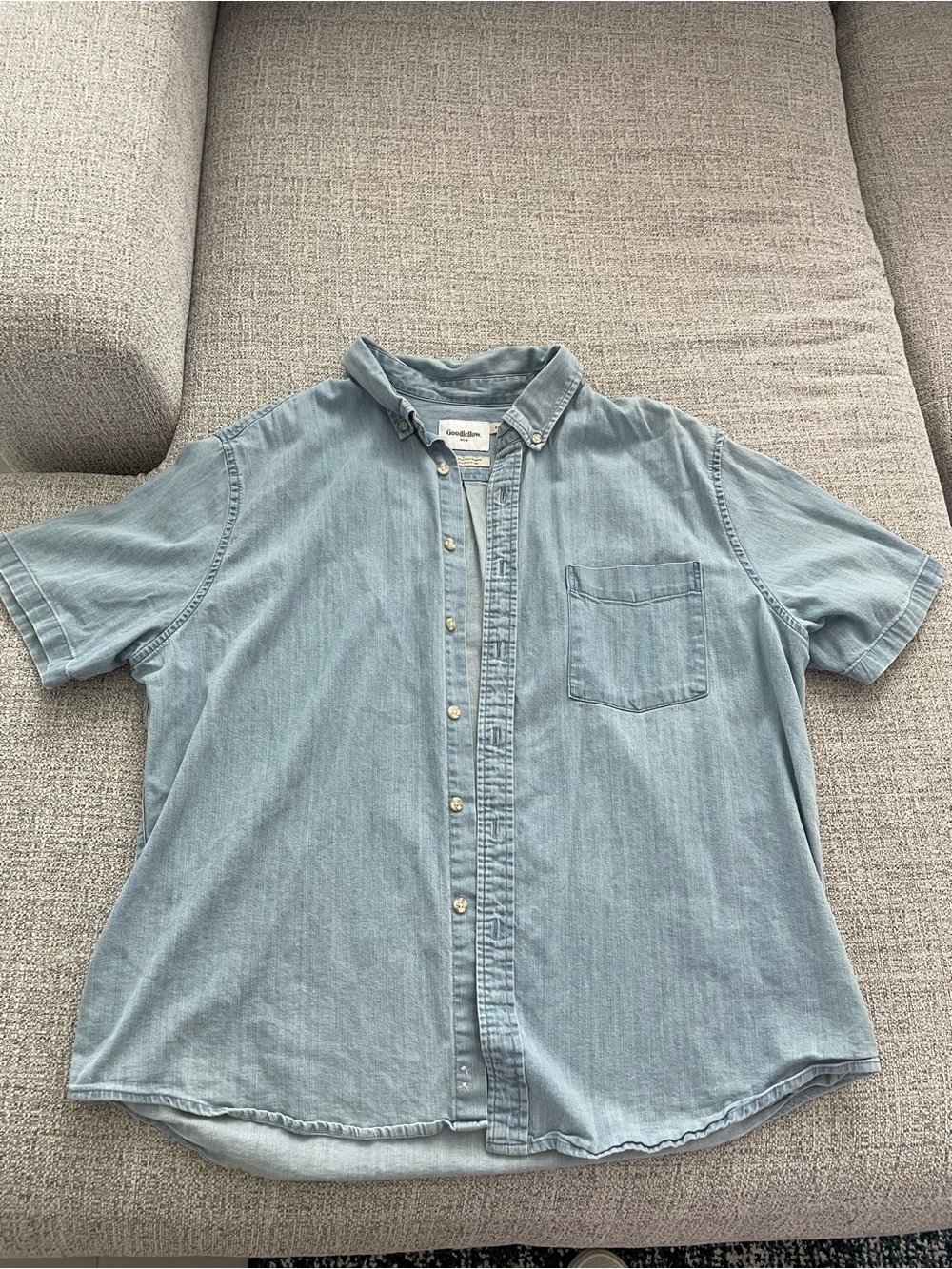 Goodfellow & Co Light Blue Short Sleeve Button-Down Denim Shirt